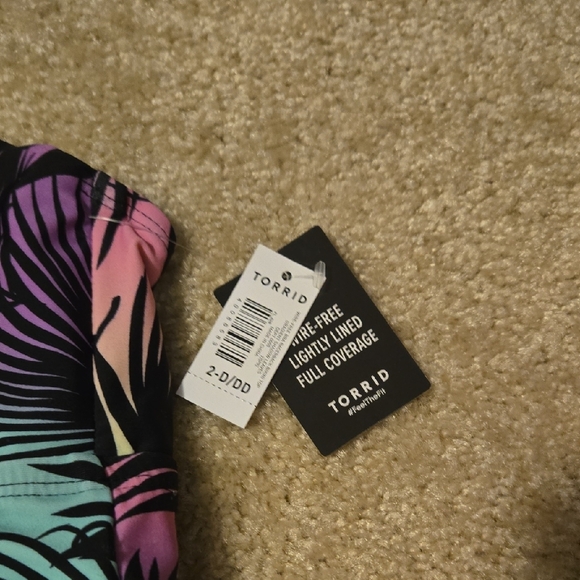 TORRID Wire-Free Bra Racerback Bikini Top Size 2/DD - Picture 3 of 7